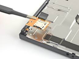 Inserting a microsd card into the console. Nintendo Switch Micro Sd Card Reader Replacement Ifixit Repair Guide