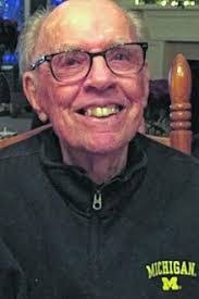 Ralph Hubbard's Instagram, Twitter & Facebook