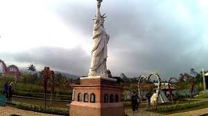 Rute Jalan Menuju Small World Purwokerto Obyek Wisata Edukasi Baru Di Purwokerto Info Wisata Terbaru Small World World Eiffel Tower