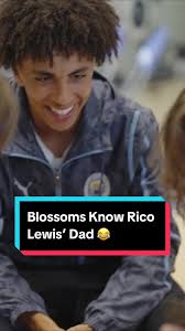 Elle Lewis Greenwich