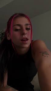 Abigail Beal's Instagram, Twitter & Facebook