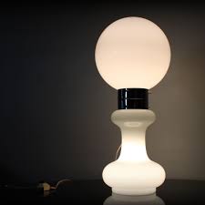 vintage design tafellamp carlo nason voor mazzega wit opaal glas tafellamp verlichtingsarmaturen design