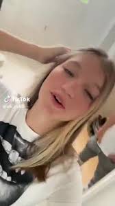 Una participante de Ahora Caigo confundió a Darío Barassi y le terminó  declarando su amor en vivo: “Te amo”