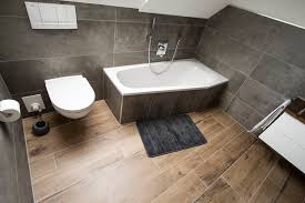 Sie sind an der richtigen stelle. Bad In Holzoptik Ks Bau Handwerker