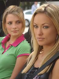 1.2m likes · 254 talking about this. Olivia Wilde Oc California 6 Dinge Die Du Uber Olivia Wilde Wissen Solltest Blengaone They Were Affectionate Around Their Friends Are Styles And Wilde Dating Kpopstarwallpaper