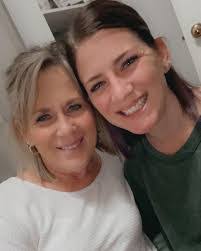 Karla Winningham's Instagram, Twitter & Facebook