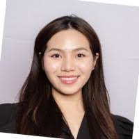 Amber Parham's Instagram, Twitter & Facebook