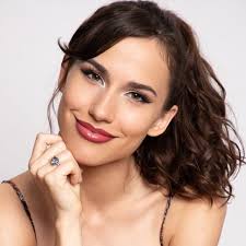 Allison & Veronica (@hubertwins) • Instagram photos and videos