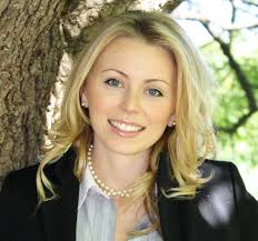 Julie Bessler's Instagram, Twitter & Facebook