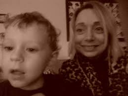 Mum 'lucky' to lose all her baby weight in a week discovers she's actually  battling deadly bowel cancer