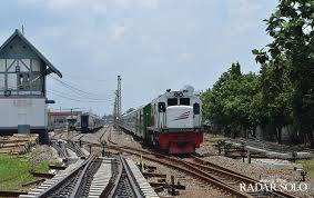 Jadwal kereta api lokal di pulau jawa. Kebijakan Baru Pt Kai Lebih 20 Kg Kena Tarif Bagasi