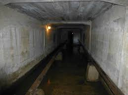 Sitting on one of semarang's busiest traffic circles facing the tugu muda monument to fallen heroes and the diponegoro military. Basement Chambers Where Prisoners Had To Squat Izobrazhenie Lawang Sewu Building Semarang Tripadvisor