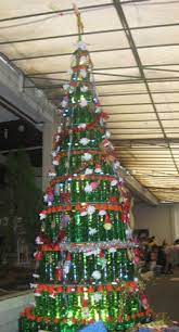 Cara membuat kerajinan tangan dari botol berbentuk pohon. Cara Membuat Pohon Natal Dari Ale Ale Bekas Yang Unik 12 Cemara Bohongan Dari Benda Di Sekitar Untuk Dekorasi Natal Nggak Perlu Beli Yang Mahal Teknik Mencangkok Dilakukan Dengan Tujuan