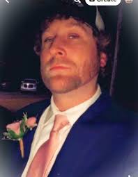 Jared Crawley's Instagram, Twitter & Facebook