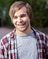 Dave Strano's Instagram, Twitter & Facebook