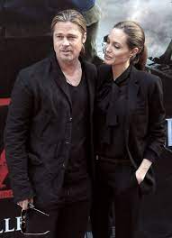 Voight)‏، سابقا جولي بيت (بالإنجليزية: Ø¨Ø§Ù„ØµÙˆØ± Ù…Ø­Ø·Ø§Øª Ø§Ù„Ø®ÙŠØ§Ù†Ø© ÙˆØ§Ù„Ø¹Ø°Ø§Ø¨ ÙÙŠ Ø­ÙŠØ§Ø© Ø£Ù†Ø¬Ù„ÙŠÙ†Ø§ Ø¬ÙˆÙ„ÙŠ