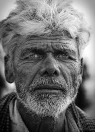 Black And White Photos Of Famous People S Faces Desconfiado Old Faces Interesting Faces Black And White Photography