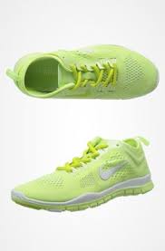 Black And Lime Green Shoes 9 Best Lime Green Shoes With Catchy Designs Green Shoes Nike Free Shoes Lime Green Shoes