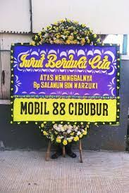 Kami telah melayani pengiriman karangan bunga dan berbagai macam rangkaian bunga ke lebih dari 200 daerah dan kota di indonesia. Karangan Bunga Duka Jambul Satu Atas Bawah Paling Murah Hartini Florist