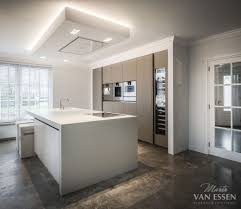 Voor Een Maatwerk Moderne Keuken Bent U Bij Martin Van Essen Aan Het Goede Adres Een Moderne Keuken Van Martin Van Ess Keuken Moderne Keukens Keuken Interieur