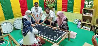 Kepimpinan kesultanan johor riau berjaya menghadapi cabaran ke arah kegemilangan. Infopublik Tudung Manto Warisan Budaya Melayu