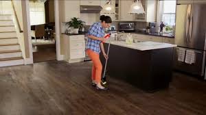 Scott's liquid gold floor restore is a quick and easy way to enhance and renew dull, worn, natural hardwood floors. Scott S Liquid Gold Floor Restore Tv Commercial Change Ispot Tv