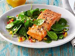 Lachs Auf Spinat Salat Rezept Lecker Rezept Spinat Salat Spinatsalat Rezepte Rezepte