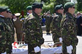 Schimbarile vizeaza personalul medical si din educatie. Ajutorul De Deces Pentru Urmasii Militarilor Si PoliÅ£istilor Cu Peste 25 De Ani Vechime Plafonat La 12 Salarii Legea SalarizÄƒrii Unitare Libertatea