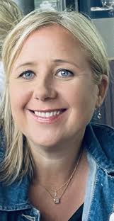 Dr Julia Caroline Fraser MACLEAN