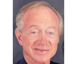 Lee Boos's Instagram, Twitter & Facebook