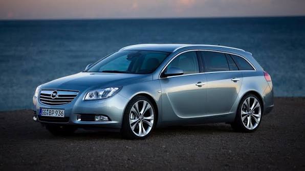 Opel Insignia Sports Tourer 2009 | Precios | Motores | Versiones