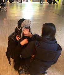 Ravi His Young Sister The Airport He S Crying Because She Surprised Him There And He S Very Protective Of Her K Idols