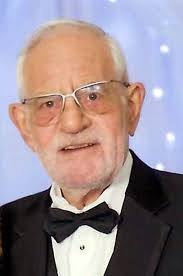 Sharon Kurland's Instagram, Twitter & Facebook