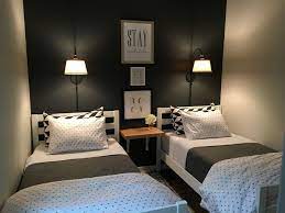 Pin By Lupita Hernandez Canales On Remodel Twin Beds Guest Room Small Guest Rooms Small Room Bedroom