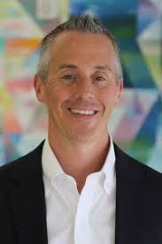 Dr. Laurie Santos, host of The Happiness Lab podcast, to present  commencement address to Class of 2021