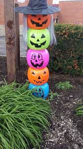 Shenzhen, wuhan, tianjin, chongqing, shenyang, dongguan, chengdu, xi'an, hechi, nanjing. Easy Cute Halloween Decoration Use The Plastic Pumpkin Buckets To Create A Totem Pole Cute Halloween Decorations Halloween Plastic Pumpkins Halloween Crafts