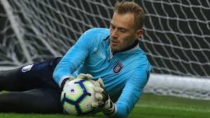 Başakşehir, 26 yaşındaki kaleci için bursaspor'a herhangi bir bonservis bedeli ödemezken. Mert Gunok Avrupa Nin Zirvesinde