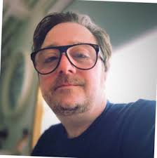 I'm so excited that Selling the Hamptons is premiering this Thursday,  January 20th