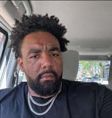 Single in Houston energy corridor