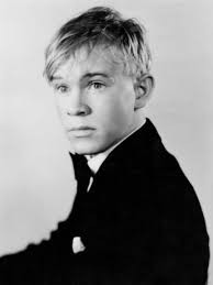 William Benedict's Instagram, Twitter & Facebook