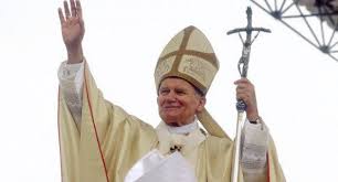 Apoi a devenit profesor de teologie morală şi de etică socială la seminarul major din cracovia şi la facultatea de teologie din lublin. Cel Mai Iubit Suveran Pontif Din Istorie Papa Ioan Paul Al Ii Lea Istorie