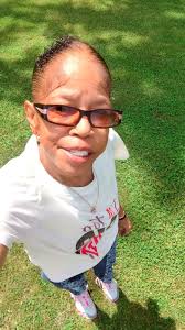 A good friend from a band from long ago is sitting in tonight with LAU.  Should add to good memories.