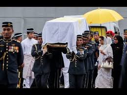 Merafak sembah takziah kepada kdymm sultan pahang, kerabat diraja pahang dan seluruh rakyat negeri pahang darul. Kbs Zahir Dukacita Kehilangan Sultan Ahmad Shah