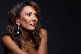 Jane Berg's Instagram, Twitter & Facebook