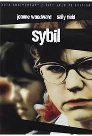 Amazon.com: The Three Faces of Eve [Blu-ray] : Johnson, Nunnally, Woodward,  Joanne, Cobb, Lee J., Wayne, David, Jerome, Edwin, Murray, Alena, Kulp,  Nancy: Movies & TV