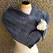 I love the look of knitted feather and fan shawls, but i'm such a slow knitter it would take me forever to finish one. Feather And Fan Shawl Melody S Makings