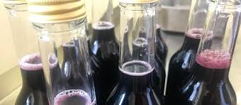 Hac Holunderlikor In Flasche Holunder Flaschen Rezepte