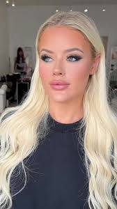 Victoria Denton's Instagram, Twitter & Facebook