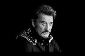 Mon pays c'est l'amour est le 51e et dernier album studio de johnny hallyday (le 7e chez warner). Johnny Hallyday L Album Mon Pays C Est L Amour Depasse Le Million De Ventes