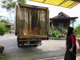 Iz trading sdn bhd (iztsb) is a wholly owned 100% bumiputra company and incorporated in malaysia under the companies act 1965 as a private limited company with a mission. Dengan Nama Allah Yg Maha Pemurah Lg Oblong Burger Seleraku Trading Sdn Bhd Facebook